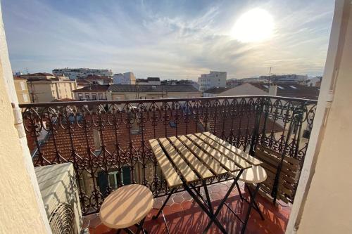 06CJ Beautiful apartment in the heart of Cannes
