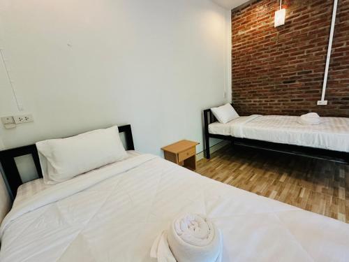 Imagen de la galería de Koh Jum Bungalow & Hostel, en Ko Jum