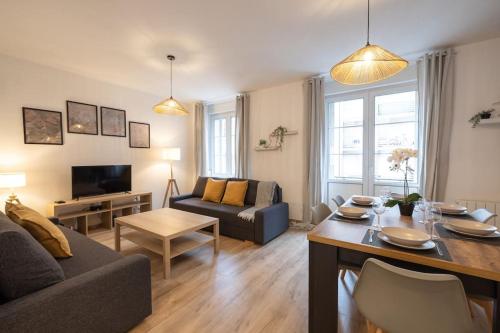 Posezení v ubytování MonSéjourCosy - L'Escapade - Spacieux - Netflix