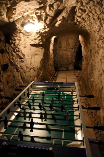 Sala de juegos en Seaside Beach House and Smugglers Caves