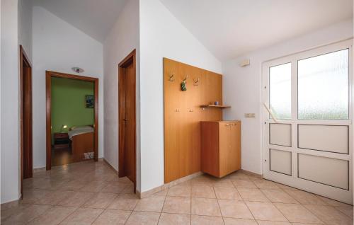 Gambar di galeri bagi Two-Bedroom Apartment In Svlovrec di Jakići