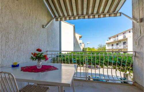 Balkón nebo terasa v ubytování 0-Bedroom Apartment In Stobrec