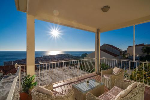 Sunshine Rhapsody Apartment