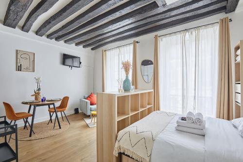 Charming Studio Center of Paris