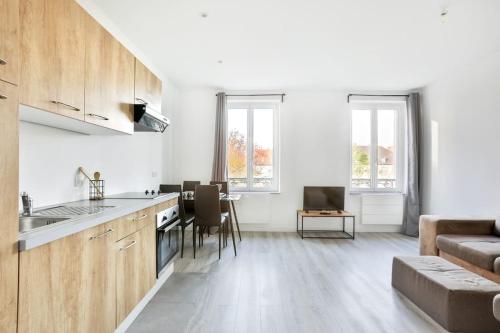 Kuchyň nebo kuchyňský kout v ubytování Suite Lumineux et Moderne, Parking Gratuit, MULHOUSE CENTRE