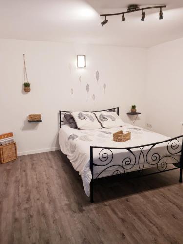 Studio Crecy la Chapelle