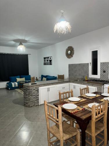 Η κουζίνα ή μικρή κουζίνα στο private villa with private swimming pool HEAVEN villa