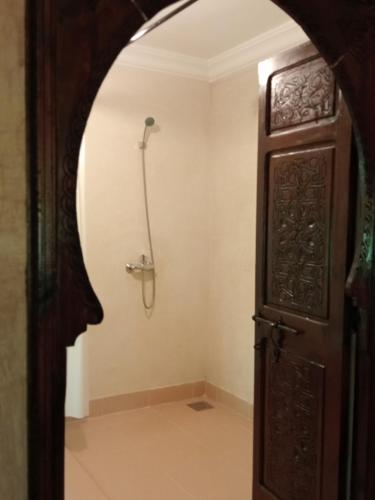 Salle de bains dans l'établissement Riad Heermans