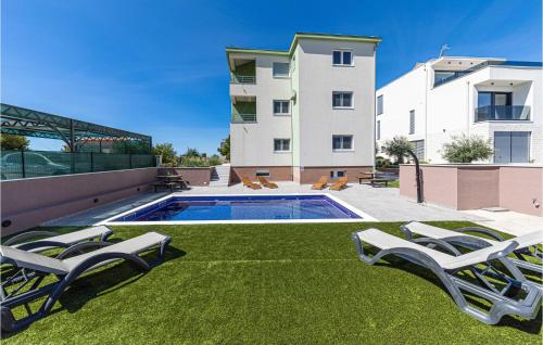 One-Bedroom Apartment Saldun With Sea View 09