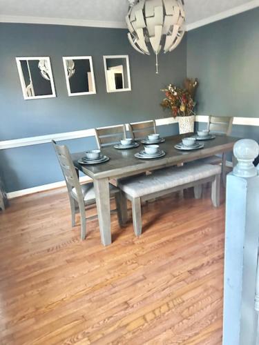 Φωτογραφία από το άλμπουμ του Stone Mountain Cozy Home σε Snellville