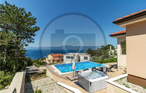 Awesome Home In Kostrena