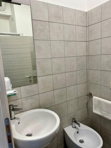 Koupelna v ubytování Hotel Napoleon