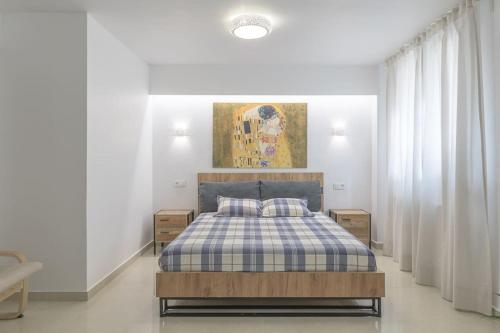 Golden Studio 47sm in Athens Central Pangrati 1km Metro Evangelismos