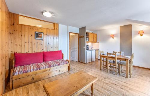 Résidence Les Hauts De Preclaux - Studio avec jolie vue sur la place des Orres 1800 MAE-8011