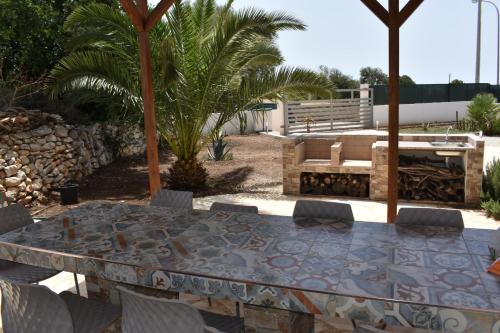 Imagen de la galería de Rosmarino 1 Marina di Ragusa, en Camemi