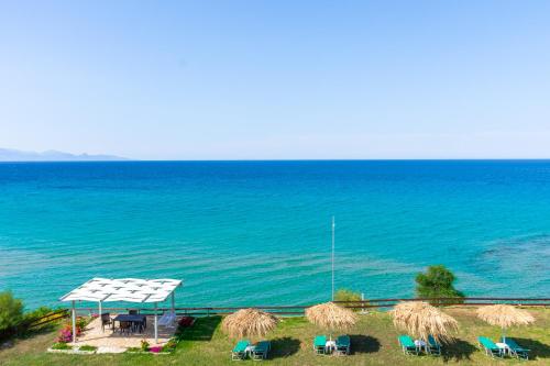 Baywatch Apartments on the Beach by "elite"