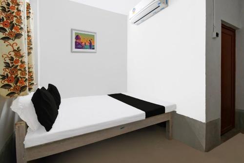 Gallery image of Hotel O Madhubani Ma Bramhamoye Resort. in Kolkata