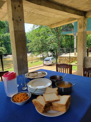 Jídlo v rezortu nebo okolí