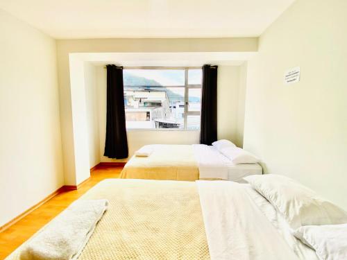 Fotografie z fotogalerie ubytování Cascada Apartment 3 Bedrooms 2 Bath v destinaci Baños