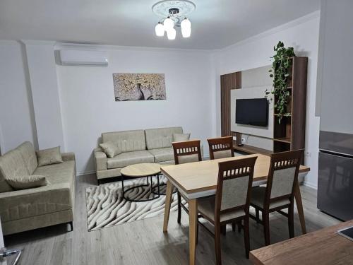 Snowy home Korce