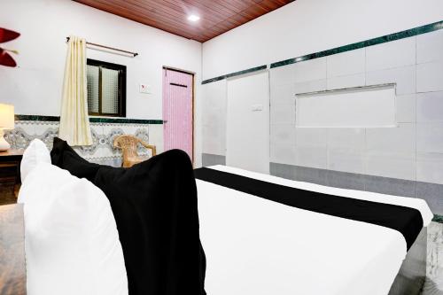 Fotografie z fotogalerie ubytování Spot On Yatri v destinaci Manor