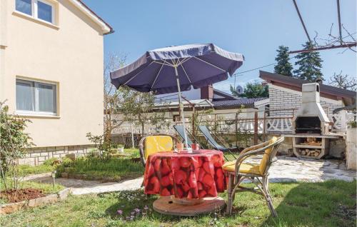 Two-Bedroom Apartment In Fazana