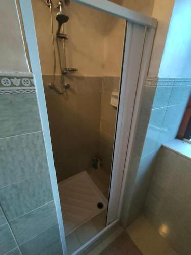 Bilik mandi di Villa Rampanti