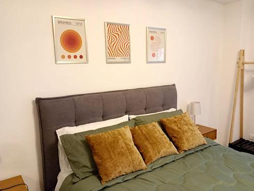Cama o camas de una habitación en Rosy Suite Bed and Breakfast