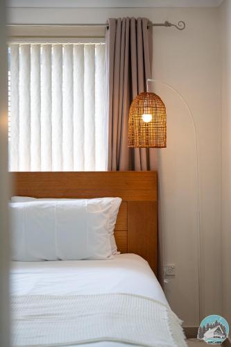Katil atau katil-katil dalam bilik di Comfortable 4-Bed House in Fairfield with Parking