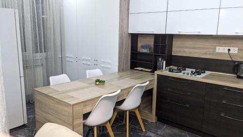 O bucătărie sau chicinetă la ExFactor apartment