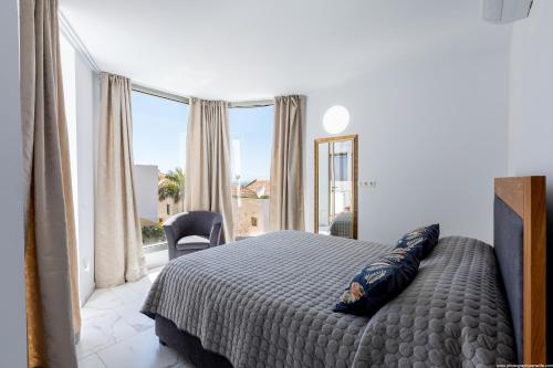 Ocean View heated pool villa