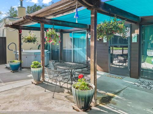Κήπος έξω από το Quiet Garden Sanctuary home