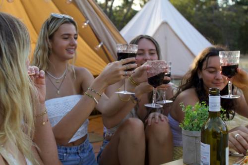Nápoje v ubytování Wilderstay Glamping - Yanchep National Park