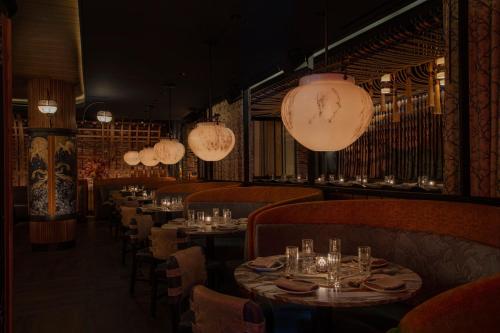 Εστιατόριο ή άλλο μέρος για φαγητό στο Moxy NYC Lower East Side