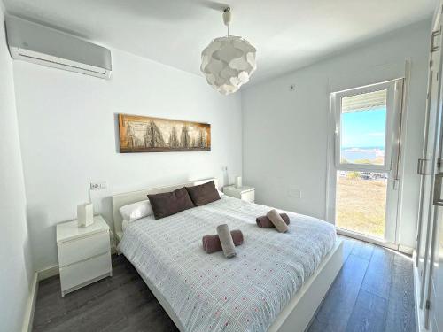 Sol y Mar Apartamento amplio con dos dormitorios y balcón