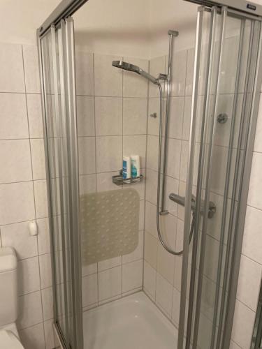 Koupelna v ubytování Zimmer mit privatem Badezimmer in guter Lage