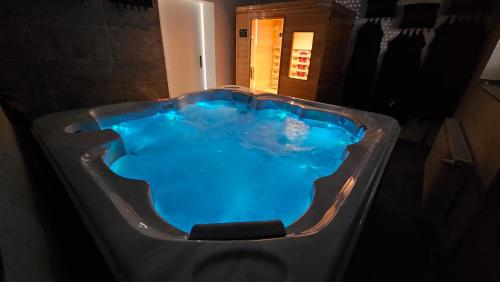 Holiday Home Monte Fabula with Jacuzzi, Sauna and Backyard
