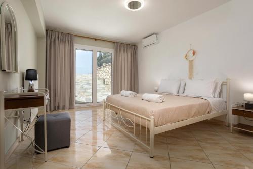 Tumeremos Holiday Apartment for 8 people private BBQ area