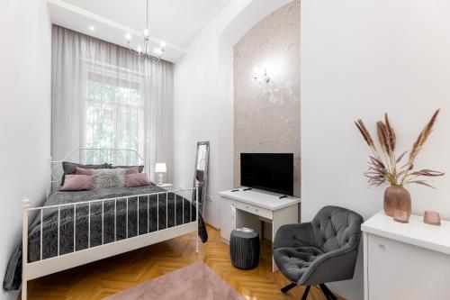 EMERALD CITY CHIC APARTMENT - Debrecen 4024 Debrecen, Piac utca 58. kép - 3