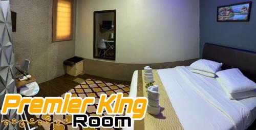 Katil atau katil-katil dalam bilik di LE dEON HOTEL Former Pine Hotel