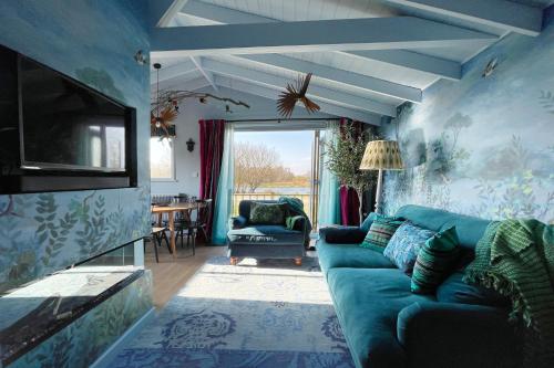 Χώρος καθιστικού στο New Kingfisher Lodge, Brook Meadow - pet friendly -sleeps 4