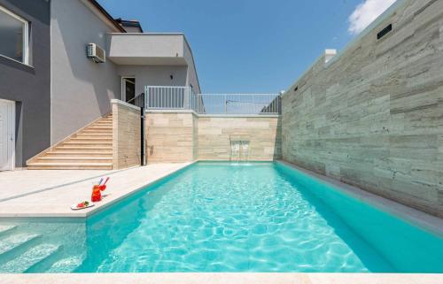 Πισίνα στο ή κοντά στο MY DALMATIA - Villa Pezer with heated swimming pool, sauna and Jacuzzi