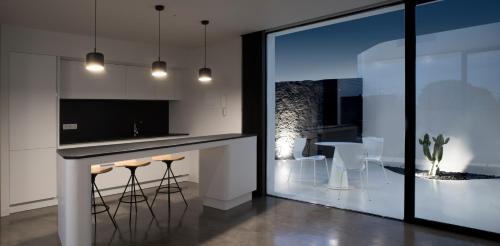 Dapur atau dapur kecil di VULKANO Villas