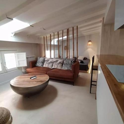 Estudio Cama King
