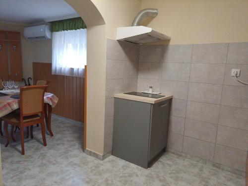 Η κουζίνα ή μικρή κουζίνα στο Villa Terra