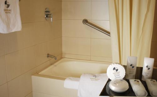Koupelna v ubytování Zamorano Real Hotel