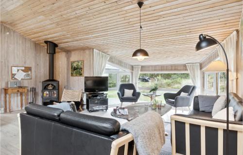 Ruang duduk di Holiday Home Harestien Brovst
