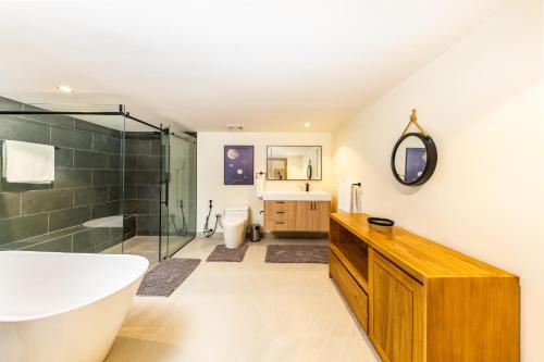 Sienna I Long Bay Retreat I Luxury Stay Near Grace Bay & Long Bay Beach photo 3