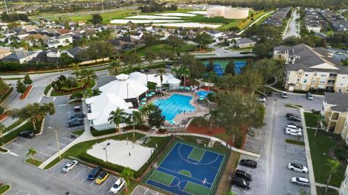 Lux 6BrVilla -Pool&ResortAmenities -10mins to Parks photo 5