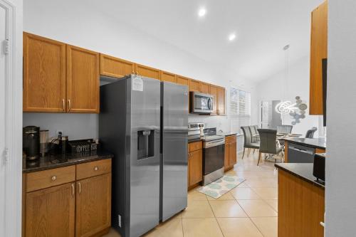 Lux 6BrVilla -Pool&ResortAmenities -10mins to Parks photo 17
